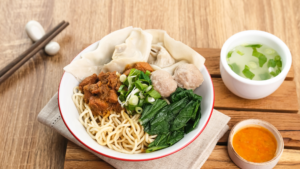 strategi jualan mie ayam laris