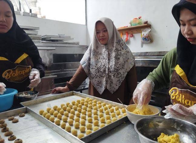 peenyebab jualan kue rumahan tidak laku