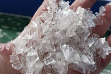 limbah plastik dan penggilingan