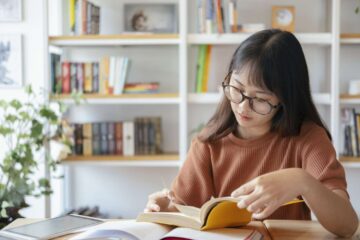 Cara Membangun Kebiasaan Membaca Buku